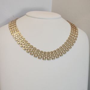 Interlocked chain detail necklace